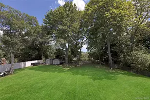 61 Yale Ave, Oakdale, NY 11769 - Photo 29