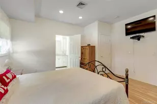 61 Yale Ave, Oakdale, NY 11769 - Photo 15