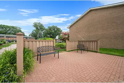 11 Springwood Drive, North Babylon, NY 11703 - Photo 3