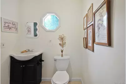 525 Harbor View Court, Beacon, NY 12508 - Photo 5