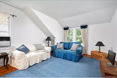 11 Cherry Avenue #2nd Floor, Larchmont, NY 10538 - Photo 3