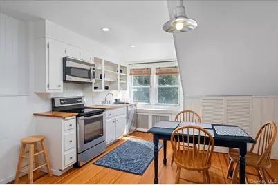 11 Cherry Avenue #2nd Floor, Larchmont, NY 10538 - Photo 7