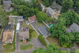 185 E 17th St, Huntington Station, NY 11746 - Photo 33