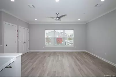 500 Sutton Court #84, Deer Park, NY 11729 - Photo 5