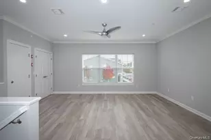 500 Sutton Ct, Deer Park, NY 11729 - Photo 5