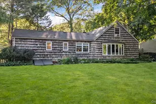 10 Rancher Pl, Huntington, NY 11743 - Photo 41
