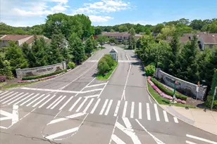 181 North Ln, Smithtown, NY 11787 - Photo 25