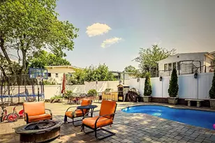 1758 John St, Merrick, NY 11566 - Photo 5