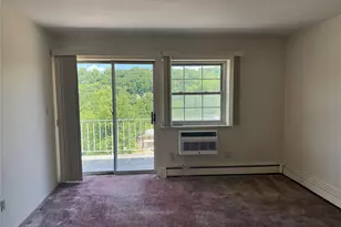 1840 Crompond Rd, Peekskill, NY 10566 - Photo 9