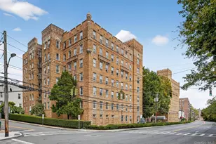 219 Bronx River Rd, Yonkers, NY 10704 - Photo 29