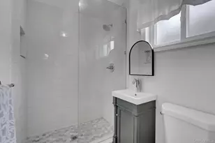 31 Leeds Ln, North Babylon, NY 11703 - Photo 23