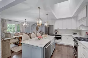 31 Leeds Ln, North Babylon, NY 11703 - Photo 7