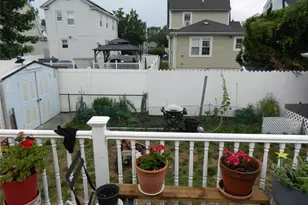 64 Avondale St, Valley Stream, NY 11581 - Photo 25