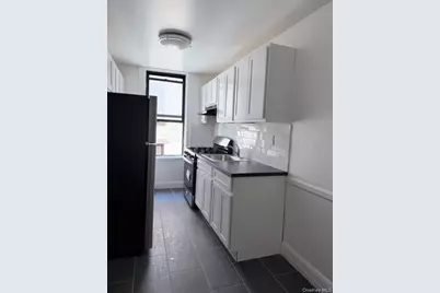 43-33 46 Street #D9, Sunnyside, NY 11104 - Photo 3