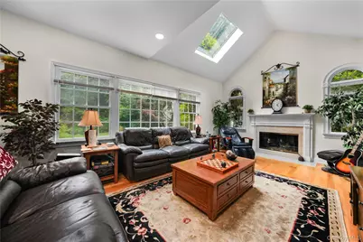 193 Pidgeon Hill Road, South Huntington, NY 11746 - Photo 17