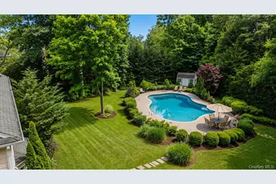 193 Pidgeon Hill Road, South Huntington, NY 11746 - Photo 3