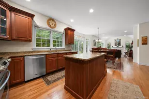 193 Pidgeon Hill Rd, South Huntington, NY 11746 - Photo 13