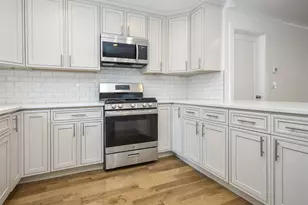 59A Hickory Rd, Port Washington, NY 11050 - Photo 7