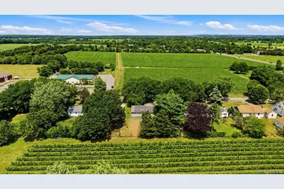725 Peconic Lane, Peconic, NY 11958 - Photo 5