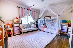 18-55 21st Dr, Astoria, NY 11105 - Photo 25