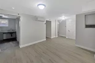 18-55 21st Dr, Astoria, NY 11105 - Photo 33