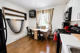 18-55 21st Dr, Astoria, NY 11105 - Photo 19