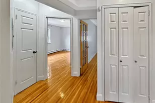 18-55 21st Dr, Astoria, NY 11105 - Photo 17