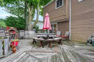 90 Rhode Island Ave, Bay Shore, NY 11706 - Photo 27