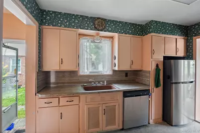 637 Stratford Road, Baldwin, NY 11510 - Photo 13
