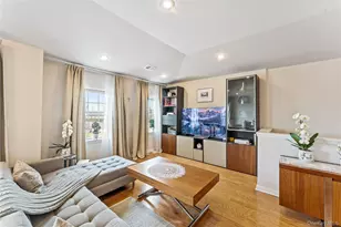 12206 Powells Cove Blvd, College Point, NY 11356 - Photo 15