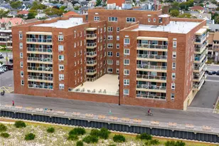 370 W Broadway, Long Beach, NY 11561 - Photo 9