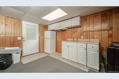 9 Huckleberry Lane, East Setauket, NY 11733 - Photo 27