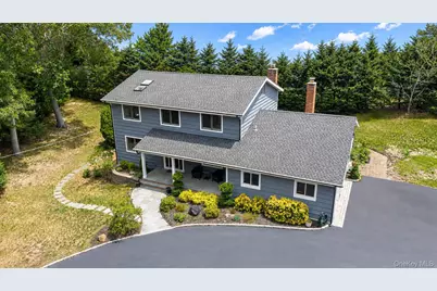 9 Huckleberry Lane, East Setauket, NY 11733 - Photo 1