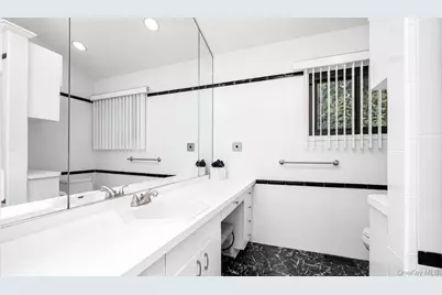 9 Huckleberry Lane, East Setauket, NY 11733 - Photo 23