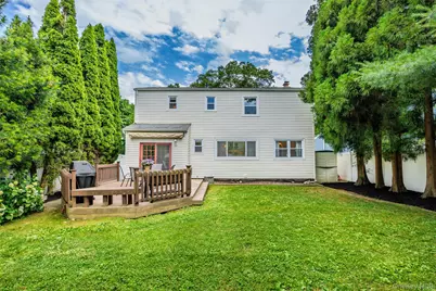 17 Garfield Place, East Northport, NY 11731 - Photo 33