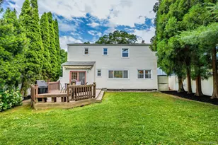 17 Garfield Pl, East Northport, NY 11731 - Photo 33