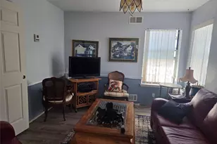 11 Turnberry Ct, Middle Island, NY 11953 - Photo 5