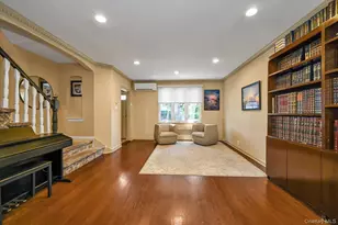136-43 71st Rd, Kew Gardens, NY 11367 - Photo 3