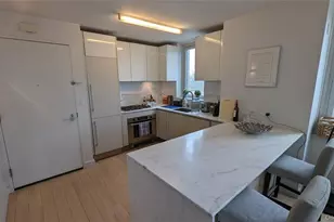 322 W 57th St, New York (Manhattan), NY 10019 - Photo 3