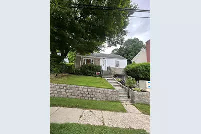 207 Morsemere Avenue, Yonkers, NY 10703 - Photo 1