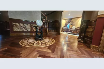 7 Arista Court, Dix Hills, NY 11746 - Photo 9