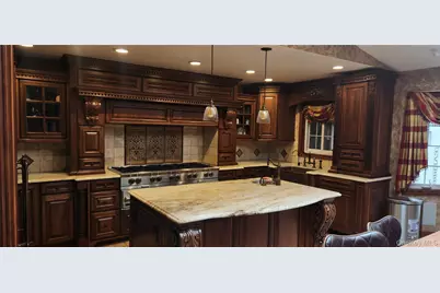 7 Arista Court, Dix Hills, NY 11746 - Photo 25