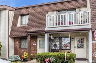 62 Cambridge Dr W, Copiague, NY 11726 - Photo 3