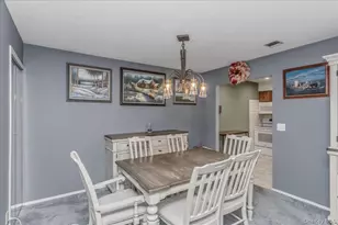 62 Cambridge Dr W, Copiague, NY 11726 - Photo 7