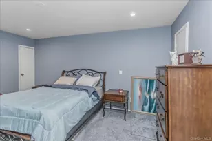 62 Cambridge Dr W, Copiague, NY 11726 - Photo 13