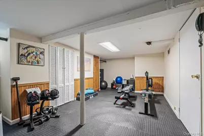 25 Archer Road, West Hempstead, NY 11552 - Photo 23