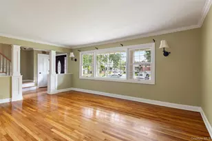1390 Poulson St, Wantagh, NY 11793 - Photo 9