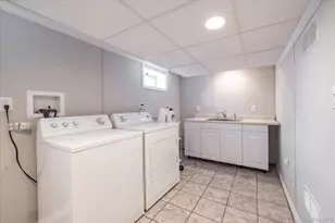 67-41 197th St, Fresh Meadows, NY 11365 - Photo 19