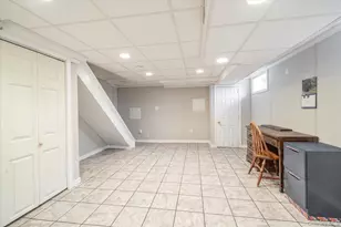 67-41 197th St, Fresh Meadows, NY 11365 - Photo 17