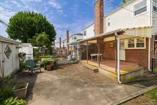 67-41 197th St, Fresh Meadows, NY 11365 - Photo 25